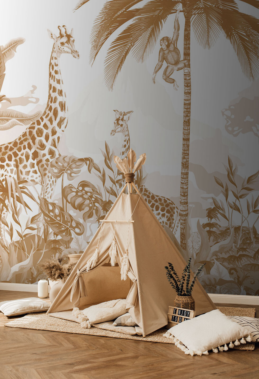 Girafas em verde dourado num interior