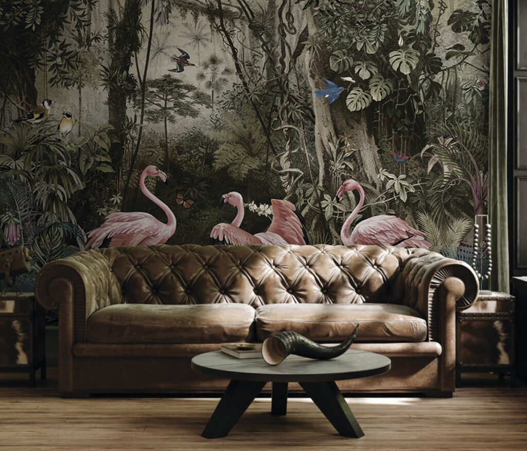 Flamingos entre troncos antigos num interior