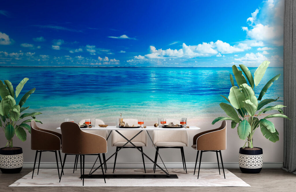 Praia em azul vivo num interior