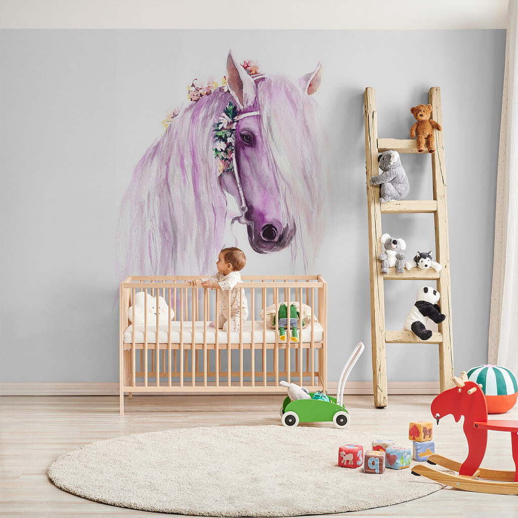 Cavalo branco com flores — interior 2