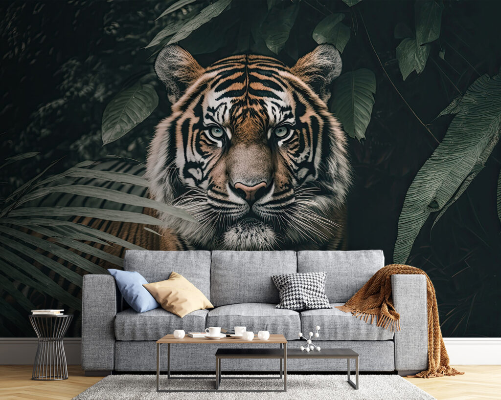 Tigre entre folhas escuras — interior 3