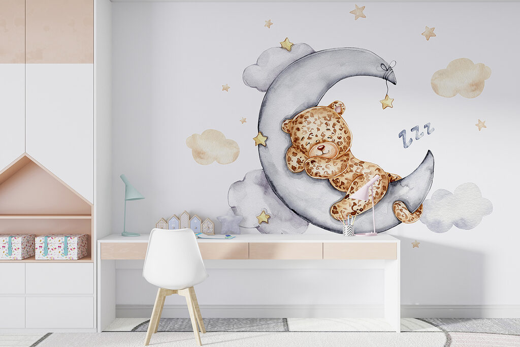 Gatinho malhado na lua — interior 2
