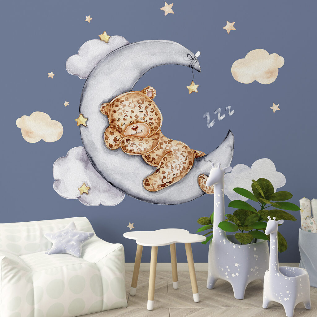 Gatinho malhado na lua — interior 2
