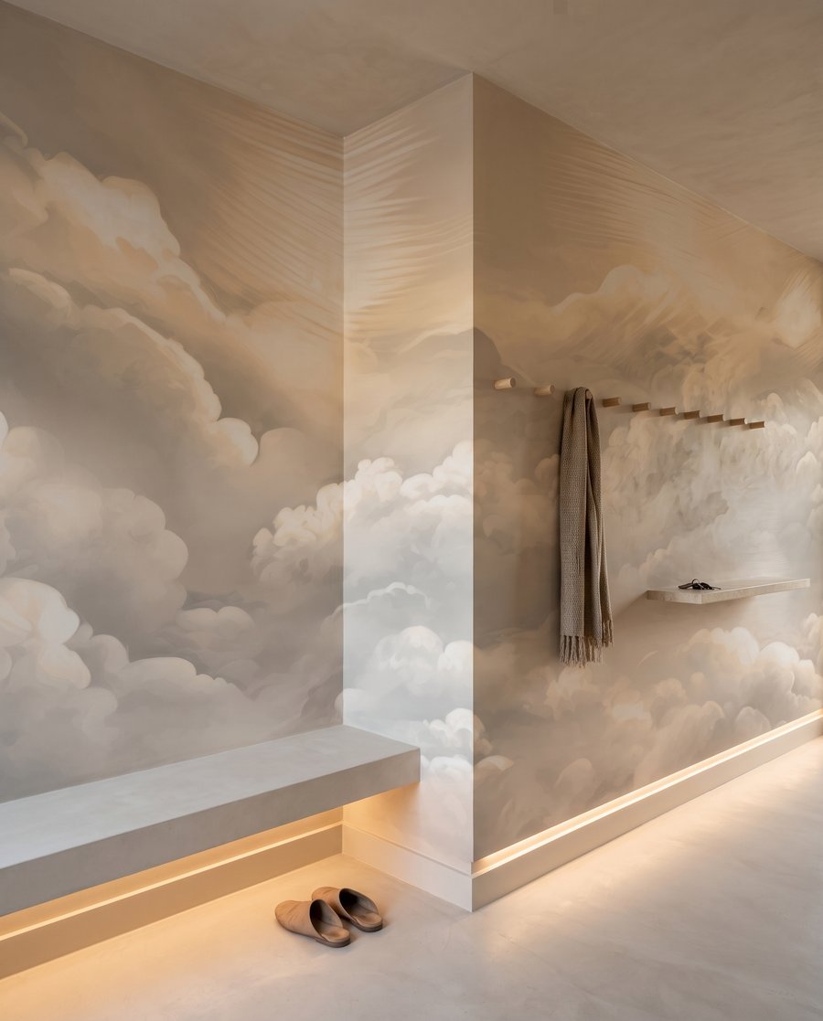 Nuvens e luz suave num interior