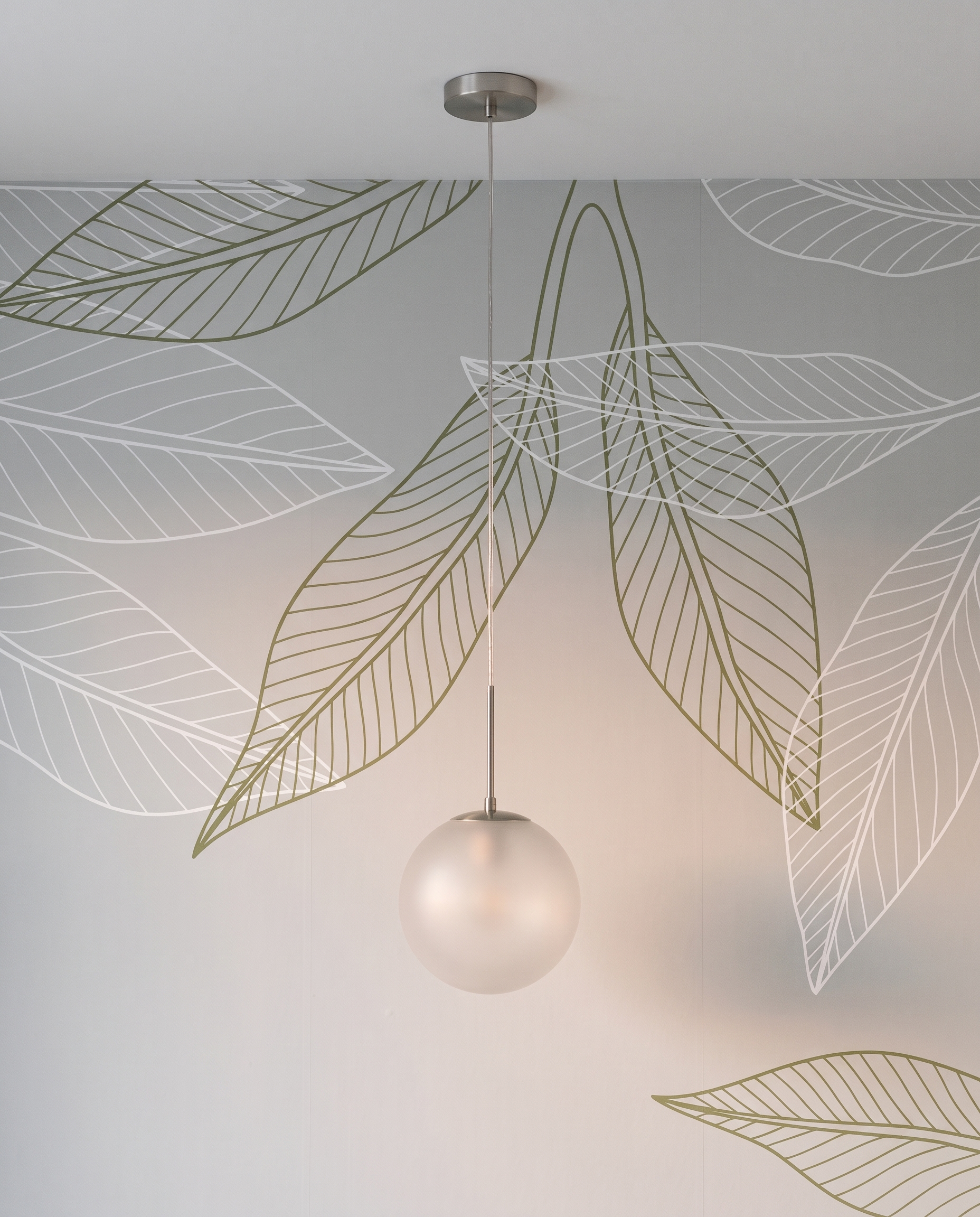 Folhas no topo — detalhe
