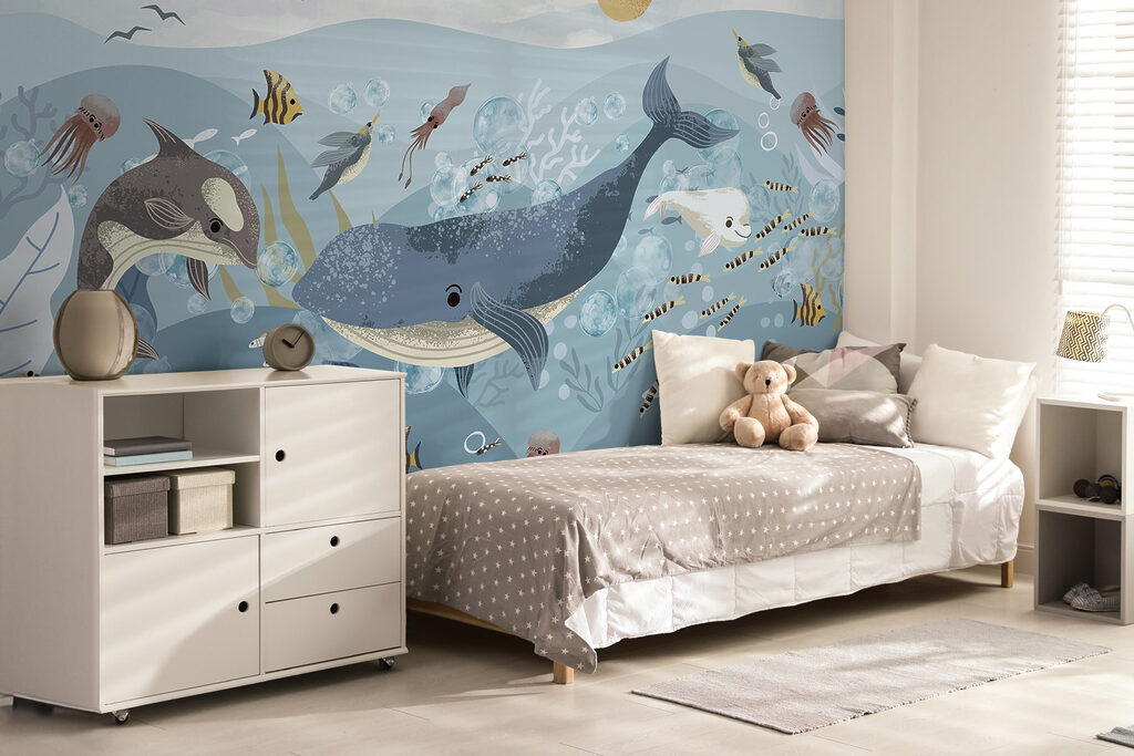 Baleia entre pequenos peixes — interior 2